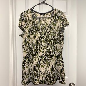 Perseption Women Green & Black Abstract Print Empire Waist Top – Size 1X